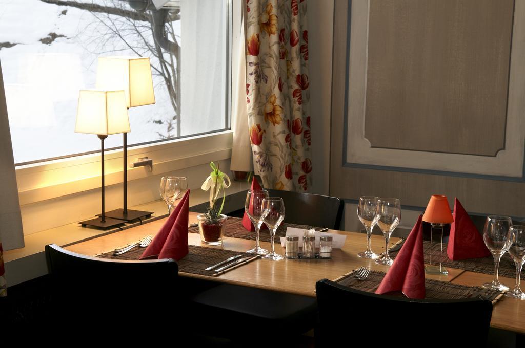 Hotel-Restaurant Sternen Nesslau Esterno foto